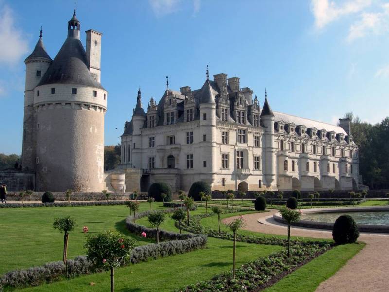 À LA DÉCOUVERTE DES CHÂTEAUX DE LA LOIRE