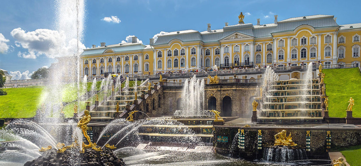 Saint Petersbourg - palais Petrodvorets