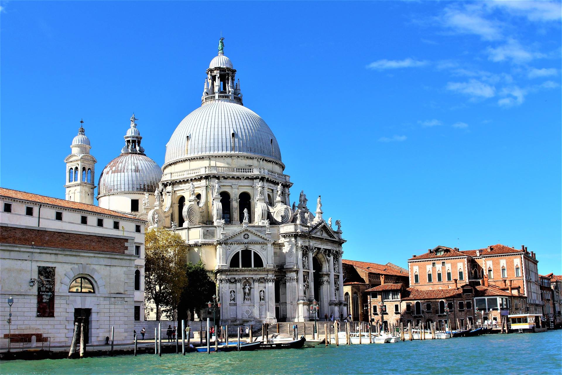 CARNAVAL DE VENISE AVEC VISITES DE PADOUE ET VÉRONE