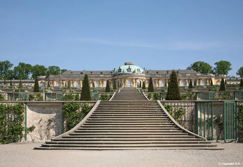 Le Palais de Sans-souci ou Versailles Allemand