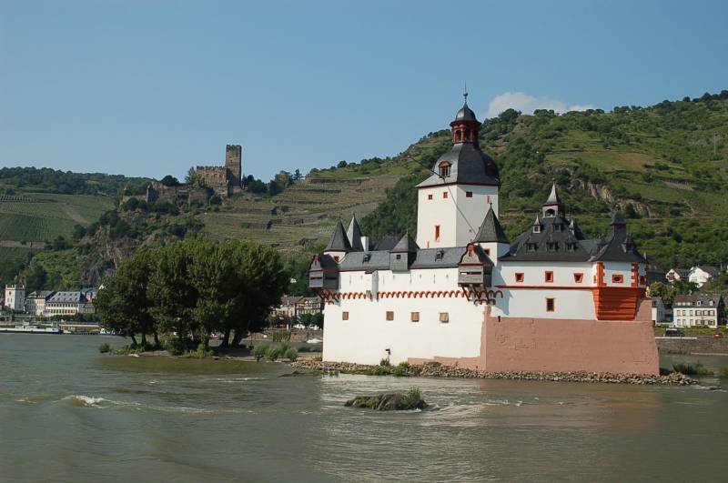 châteaux et forteresses vallée du Rhin - croisière fluviale sur le Rhin