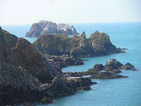 LES ÎLES ANGLO-NORMANDES : JERSEY, GUERNESEY, SERCQ ET HERM