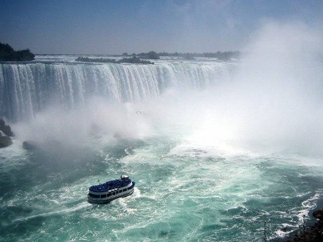 bateau Maid of the Mist